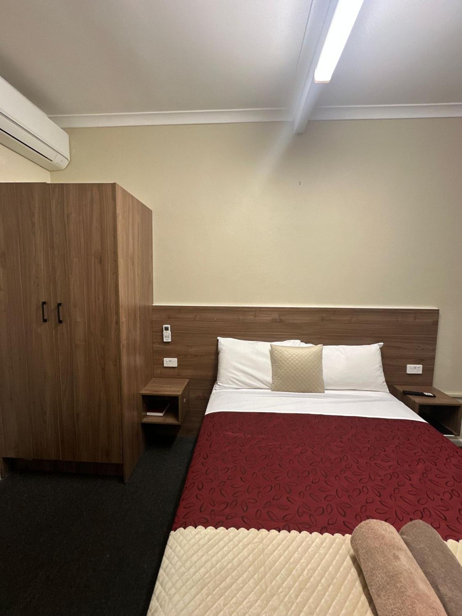 Wattle Tree Motel Кутамундра Экстерьер фото