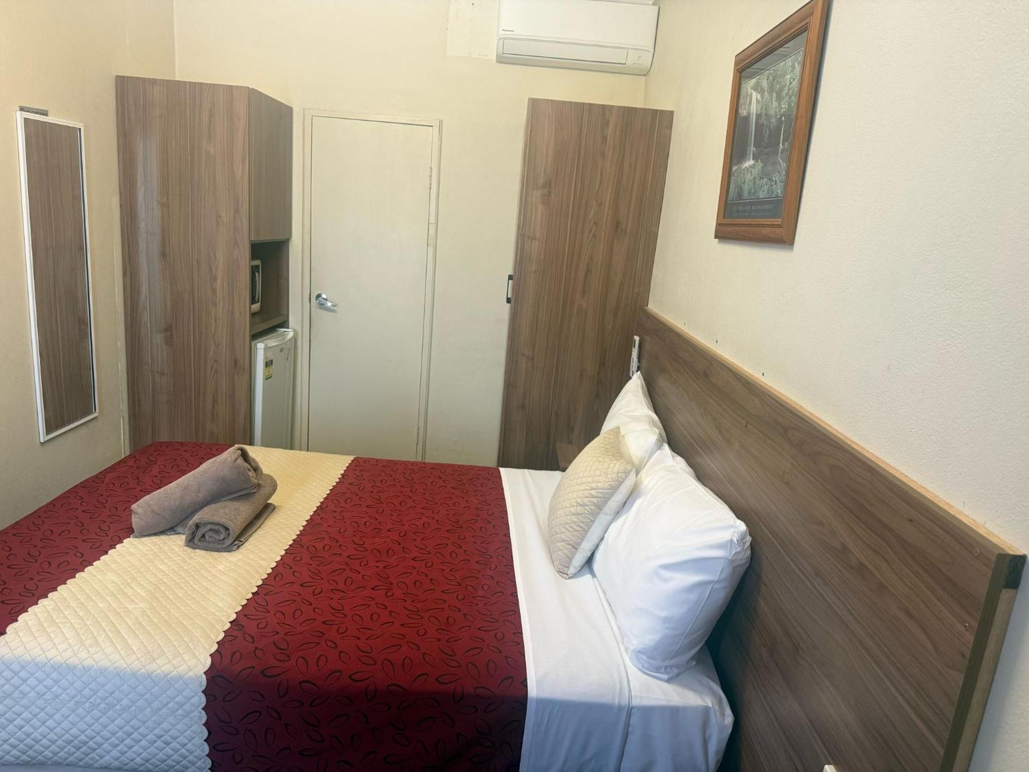 Wattle Tree Motel Кутамундра Экстерьер фото